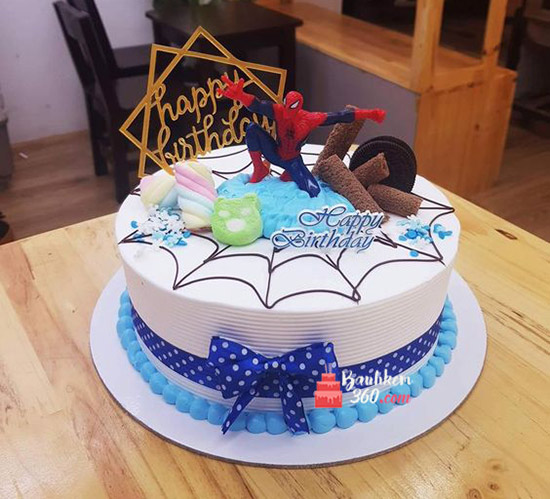 Bánh sinh nhật siêu nhân - Anh hùng xuất chiêu