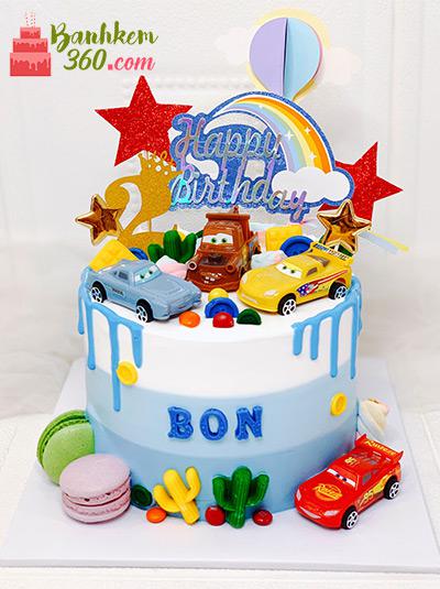 Bánh fondant - Bánh sinh nhật ô tô, siêu nhân là mẫu bánh kem được tạo  hình, chiếc xe ô tô trên mặt bánh hoặc kiểu dáng bánh là ô tô rất