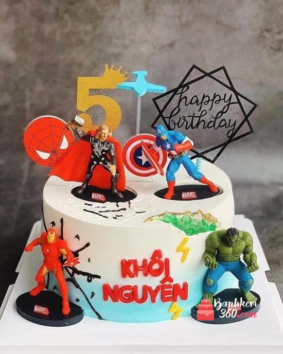 Bánh sinh nhật siêu nhân - Chiến binh dũng cảm