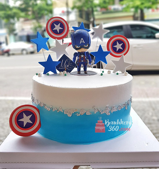 Bánh sinh nhật siêu nhân - Anh hùng xông pha