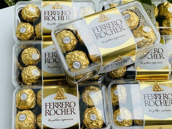 Kẹo chocolate Ferrero vô cùng quen thuộc với đa số người tiêu dùng dịp Tết