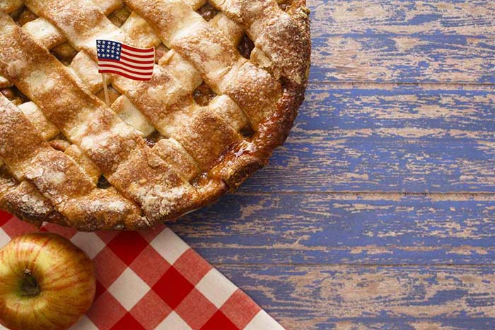 Bánh táo (Apple Pie ) - Món tráng miệng đặc trưng trong ẩm thực Mĩ
