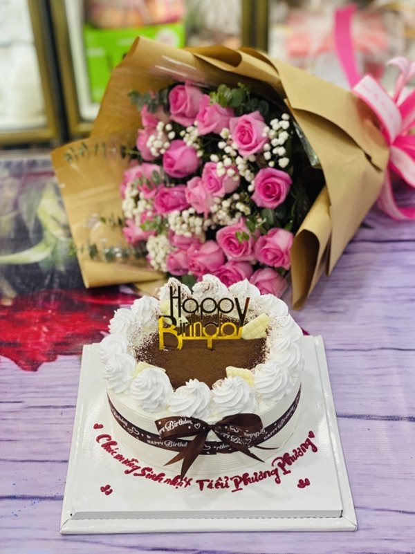 Dành tặng hoa và bánh sinh nhật cho mẹ, vợ, người yêu, ...