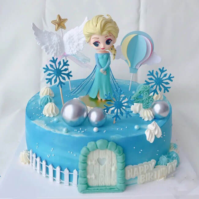 Bánh kem sang chảnh cho bé gái tạo hình công chúa Elsa