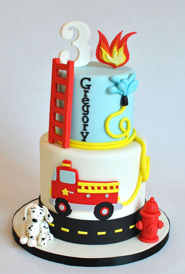 Bánh sinh nhật 2 tầng cho bé trai hình tàu hỏa
