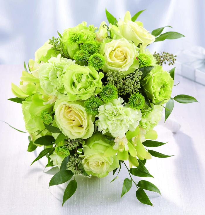Những bó hoa cưới được thiết kế kỹ lưỡng với màu sắc tươi sáng và hài hòa sẽ là điểm nhấn hoàn hảo cho ngày trọng đại của bạn. Không chỉ là loại hoa, màu sắc của bó hoa còn thể hiện tâm trạng và cá tính của người mang nó.